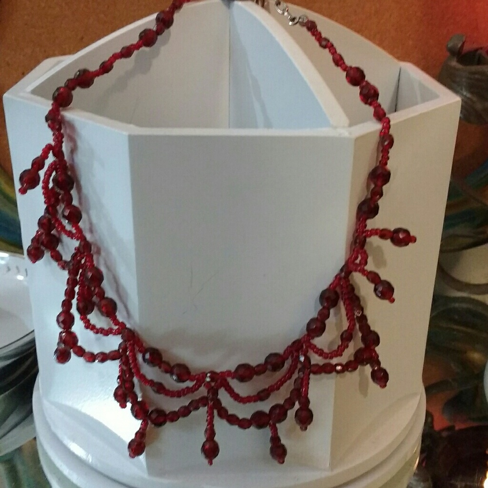 Blood red beaded necklace with extender